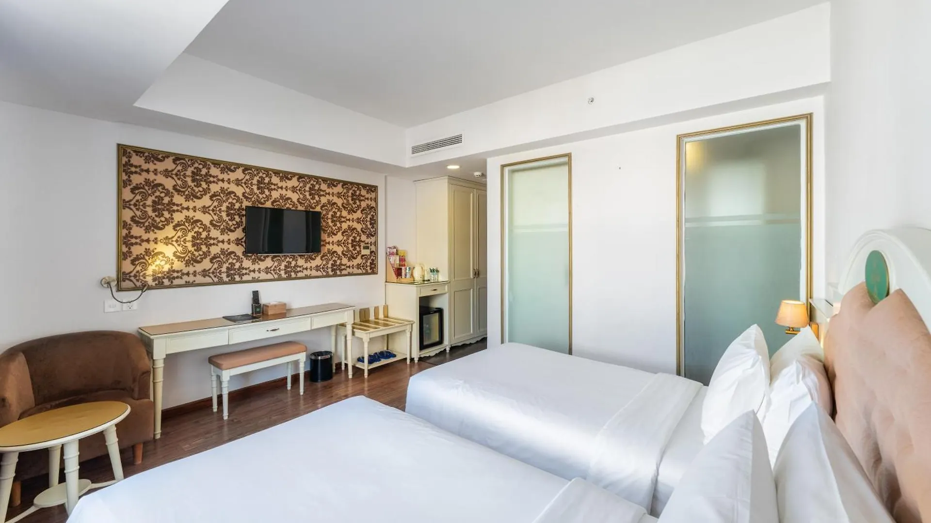 ****  Nha Trang Prince Hotel Vietnam