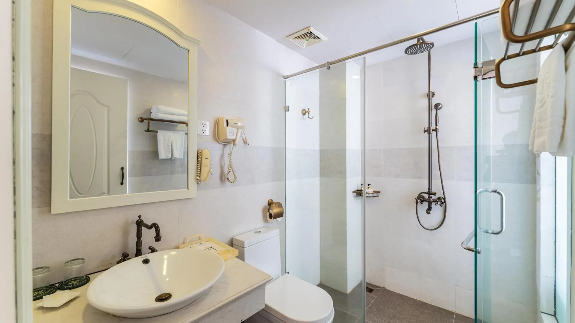 Nha Trang Prince Hotel