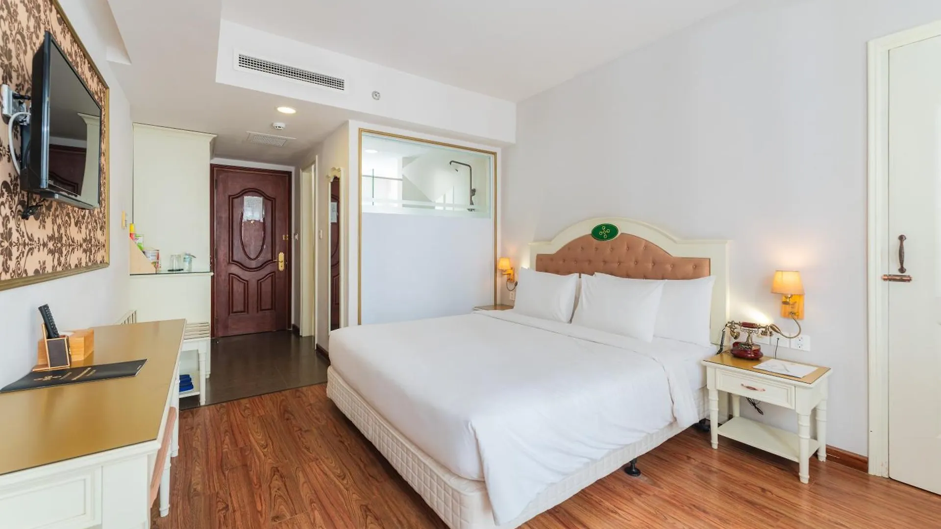 ****  Nha Trang Prince Hotel Vietnam